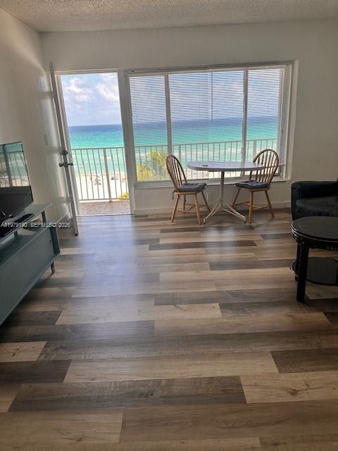 Foto del edificio - 300 Oregon St