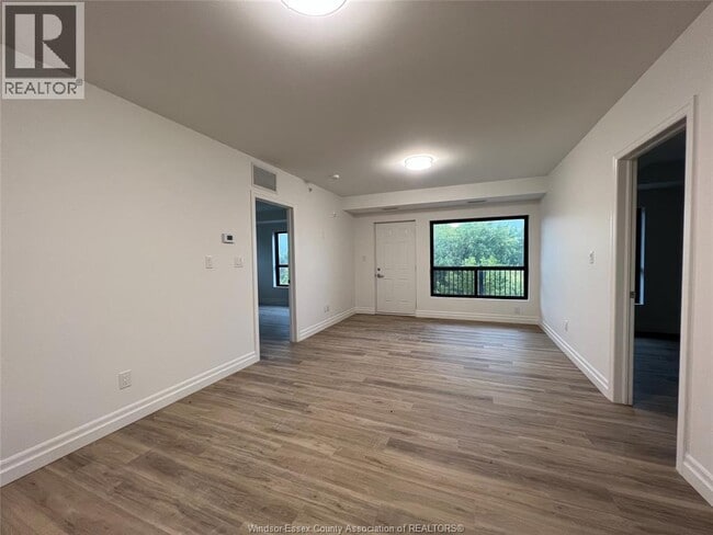 Building Photo - 3370 Stella Crescent