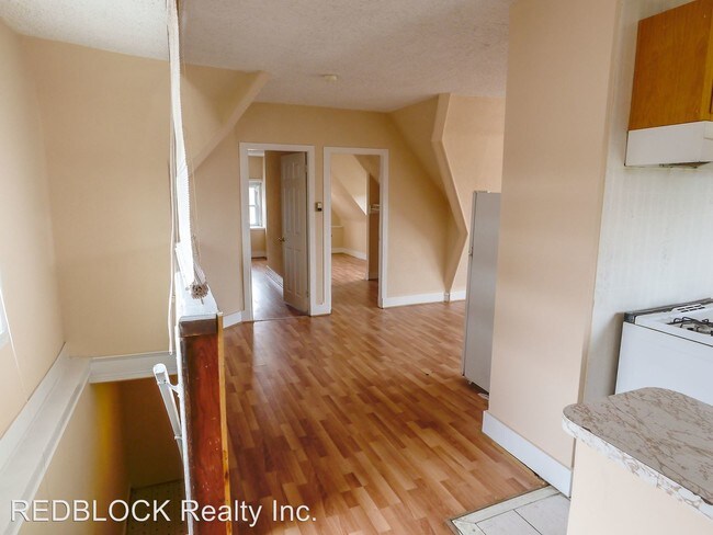 Building Photo - 4717 Longshore Ave
