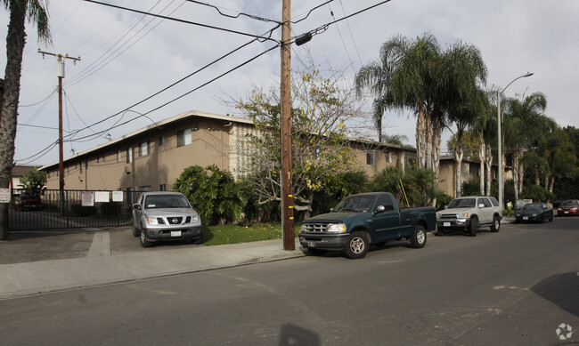 Building Photo - The Ponderosa