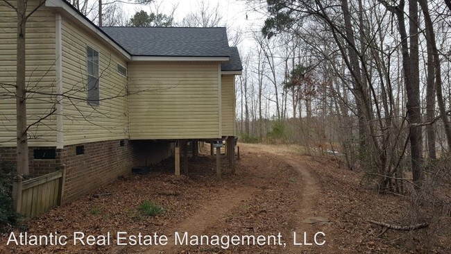 Foto del edificio - 3 br, 2 bath House - 152 Robert Sledge Road