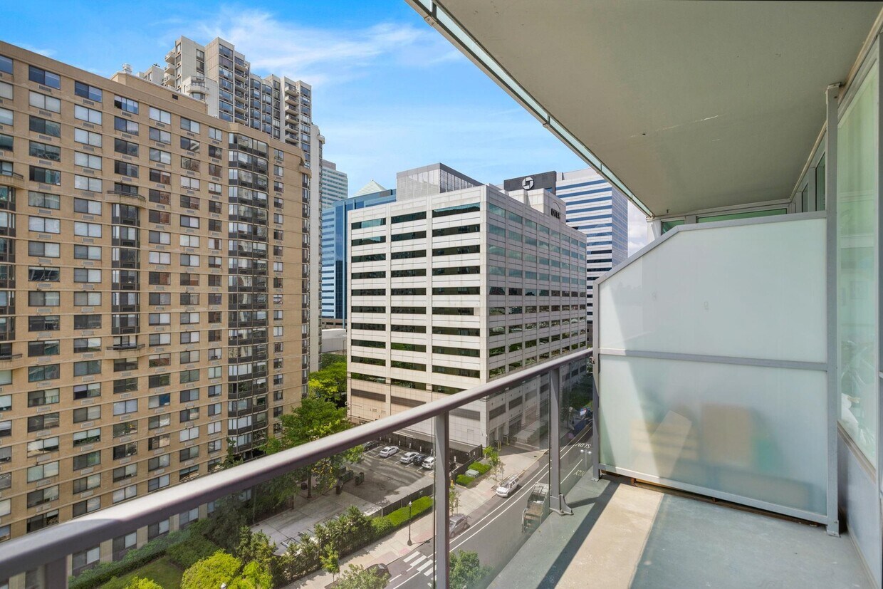 Foto principal - 20 Newport Pkwy