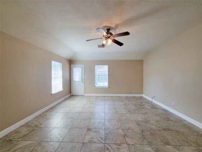 Building Photo - 9319 KNOCKOMIE Ct
