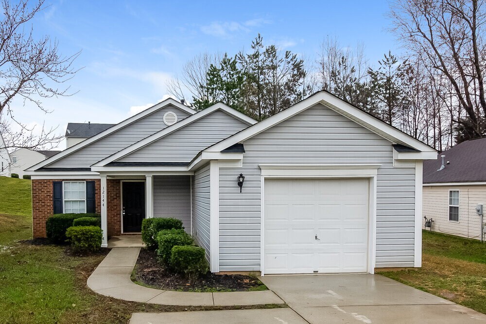 Primary Photo - 12144 Stewarts Crossing Dr