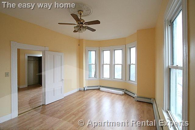 Primary Photo - 90 Norfolk St