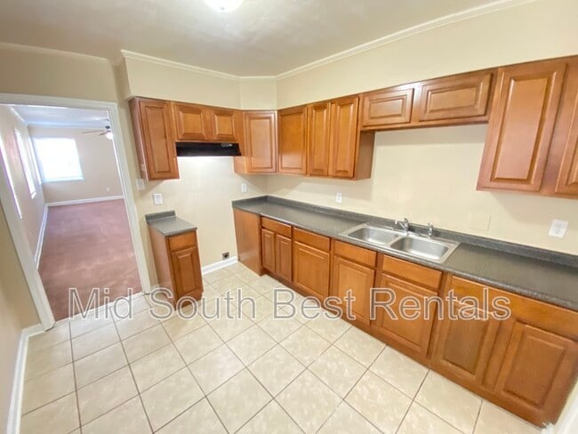Building Photo - 1322 Oak Rdg