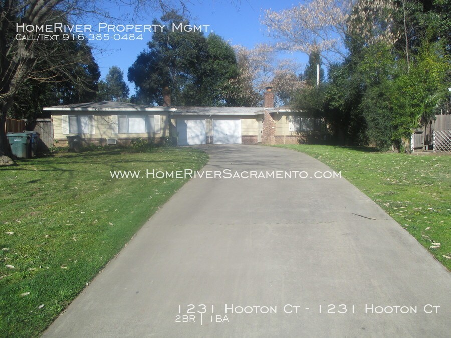 NICE DUPLEX IN CARMICHAEL!! Apartment for Rent in Carmichael, CA