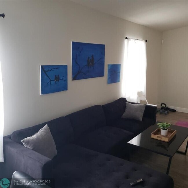 Foto del edificio - 2741 NW 2nd St