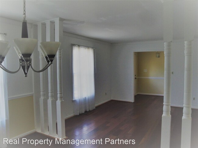 Foto del edificio - 4 br, 2 bath House - 2049 Longmeadow Lane