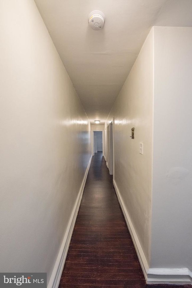 Foto del edificio - 564 W Lancaster Ave