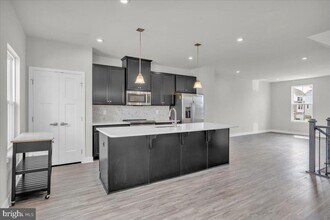 Building Photo - 103 Kohlmyer Dr