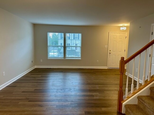 Building Photo - 741 Colonels Ct