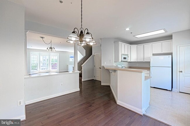 Building Photo - 107 Colville Dr