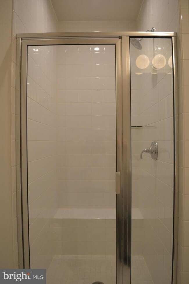 1745 McKenna Point Dr, McLean, VA 22102 Townhouse for Rent in McLean