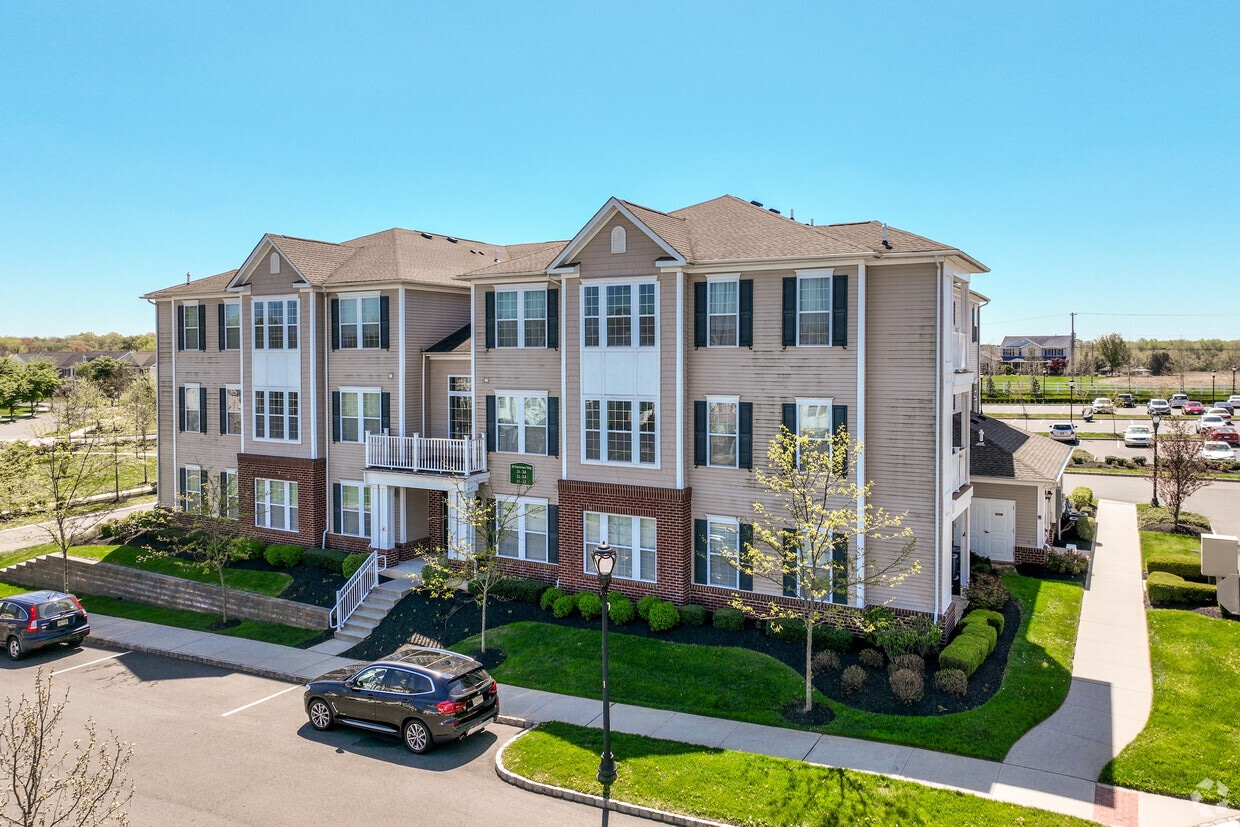 30 Hartman Way, Chesterfield, NJ 08515 Apartments in Chesterfield, NJ