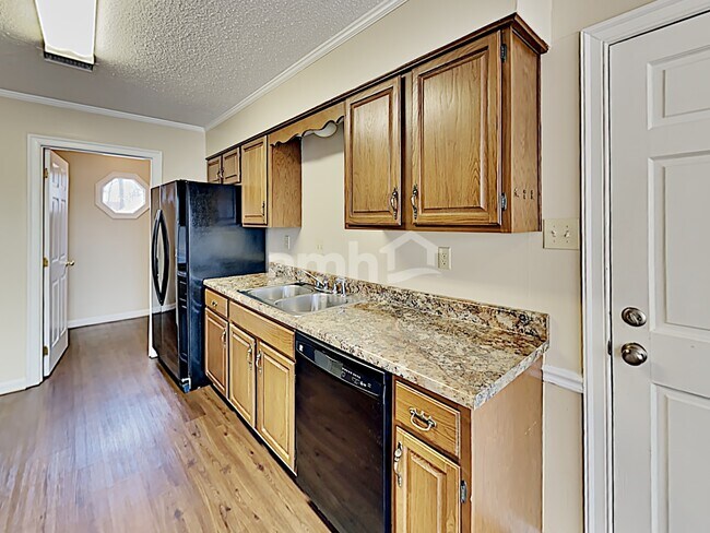 Building Photo - 4031 Birch Glen Drive