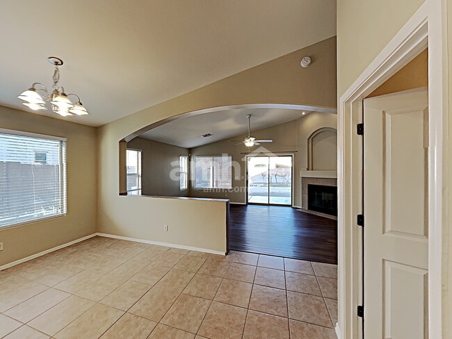 Building Photo - 10808 S Alley Mountain Dr