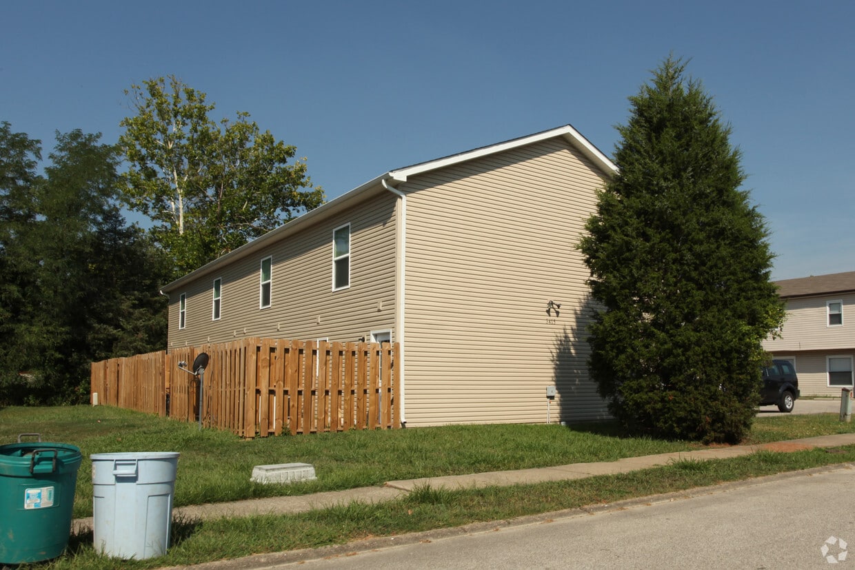 Building Photo - 3415-3425 Tabor Ct