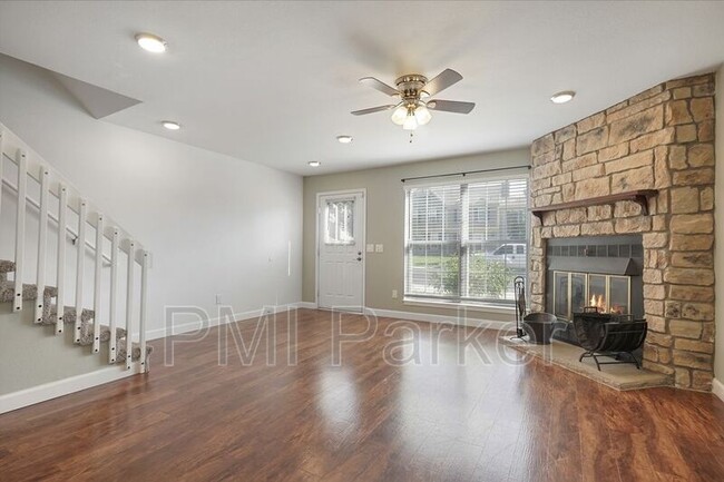 Foto del edificio - 20014 Briarwood Ct