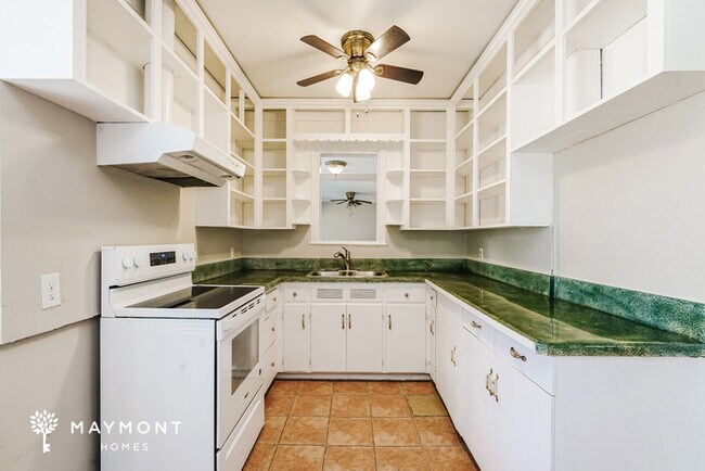 Foto del edificio - Inviting Living in Daytona Beach