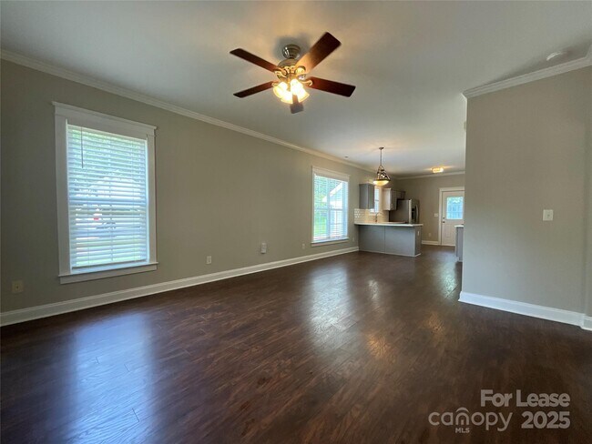 Foto del edificio - 8228 Ballymore Ct