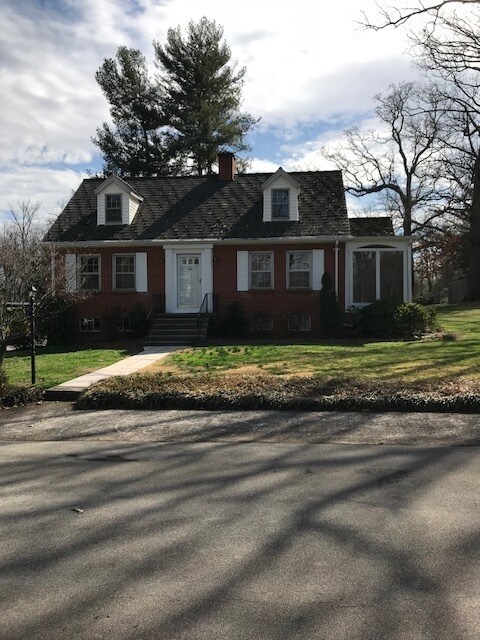 Foto del edificio - COMING SOON! Maryville 37801 - 3 bedroom, ...