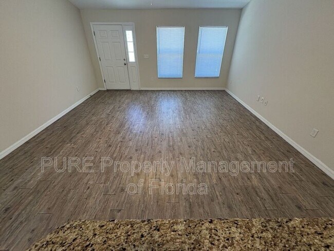 Foto del edificio - 12794 SW 31st Avenue Rd