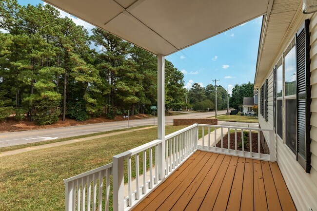 Foto del edificio - Charming 4 bedroom home in South Raleigh!