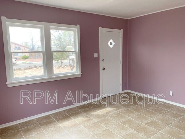 Foto del edificio - 1007 Headingly Ave NW
