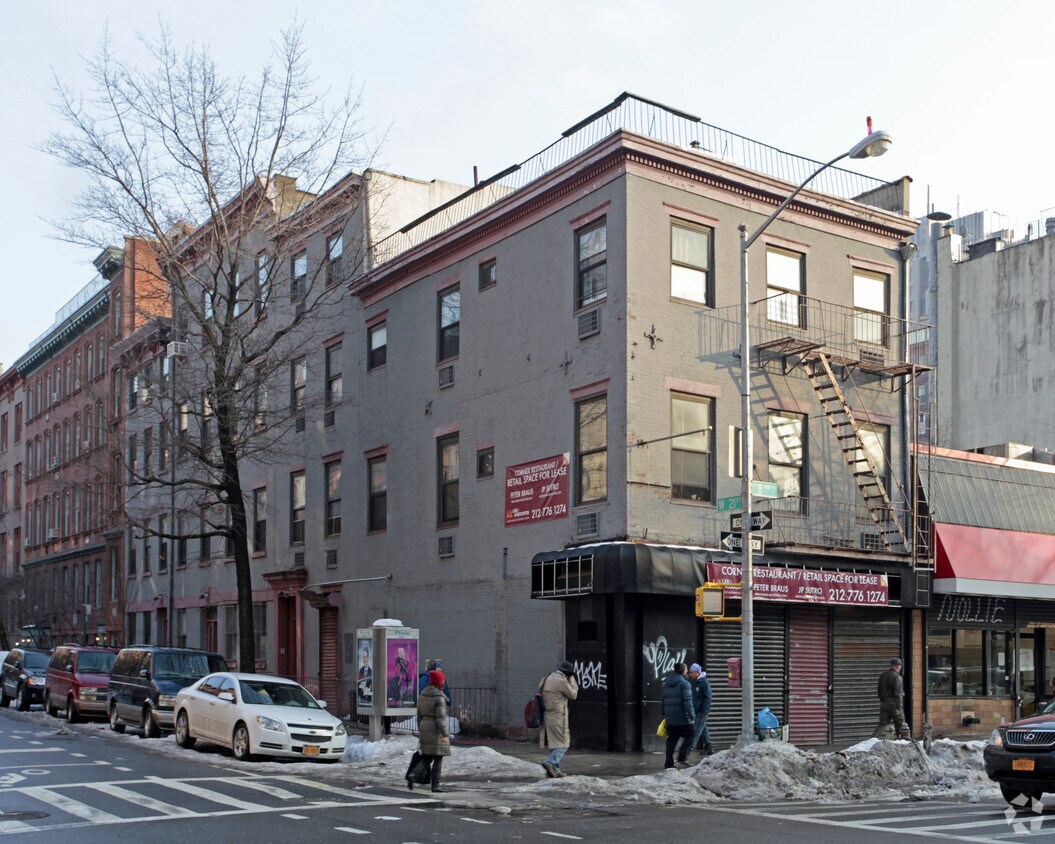 Primary Photo - 212 Eighth Ave