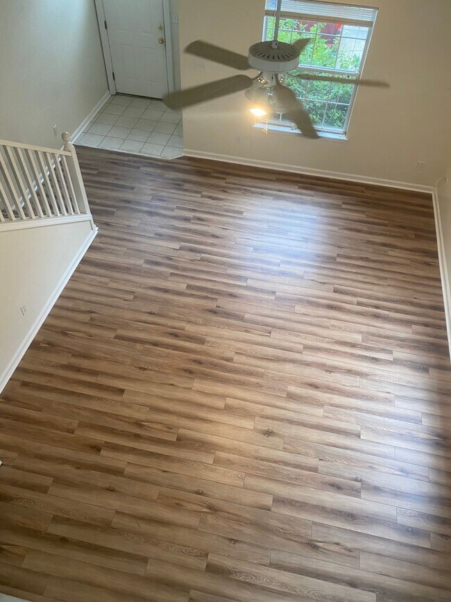 Building Photo - 2/2 with Bonus Room Near Costco and a shor...