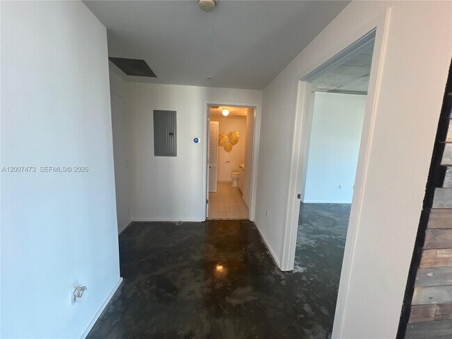 Foto del edificio - 3470 E Coast Ave