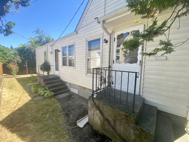 Photo - 5708 8th Ave NW House