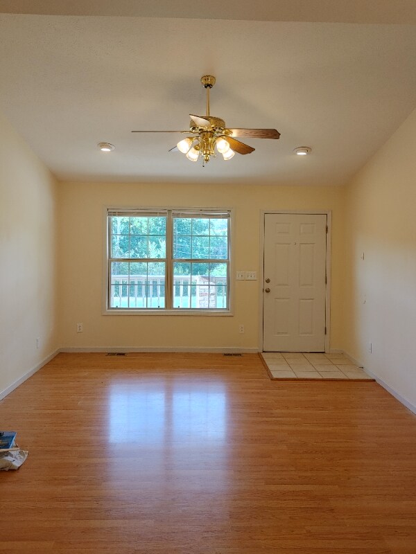 Building Photo - 351 Watson Rd
