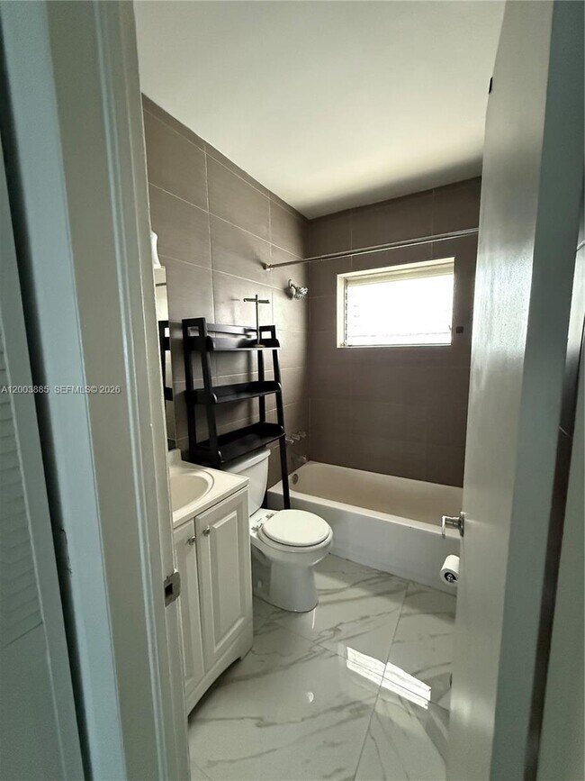 Foto del edificio - 1611 West Ave