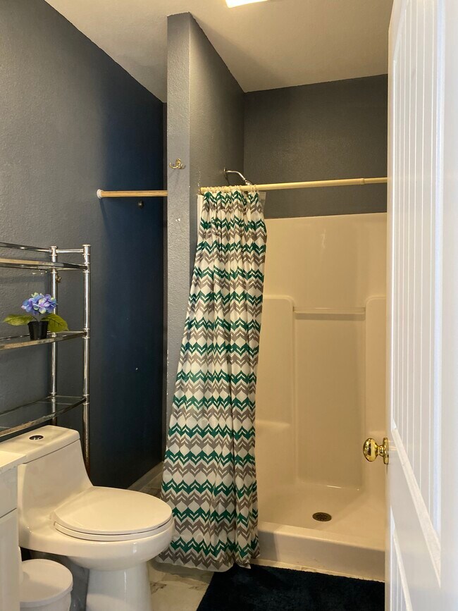 421 Howard St, San Antonio, TX 78212 Townhouse for Rent in San