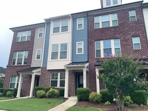 Building Photo - 1452 Providence Green Ln