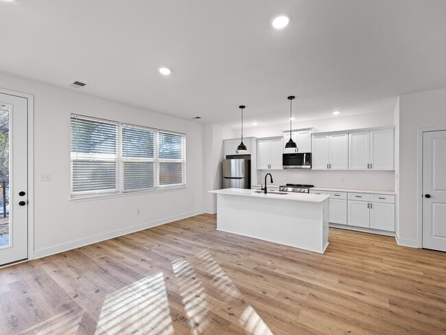 Foto del edificio - 521 Lambuth Blvd