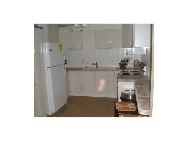 Building Photo - Charming 2 Bed 1 Bath Home in Central Sara...