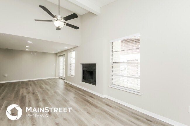 Foto del edificio - 3235 Timberline Rd