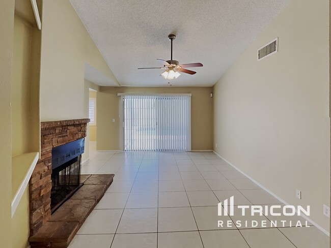 Building Photo - 366 Umbria Way