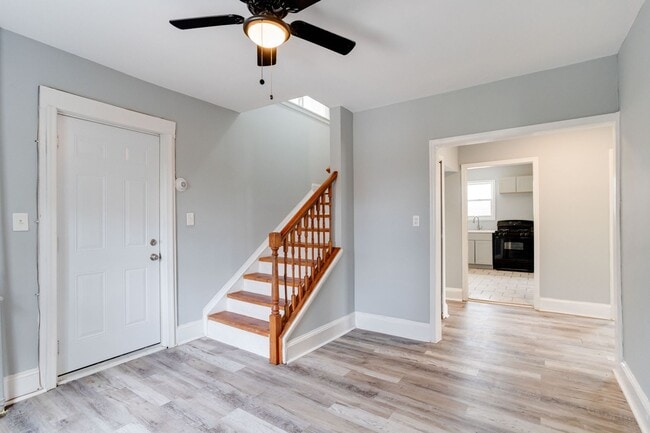 Building Photo - 3401 W Rogers Ave