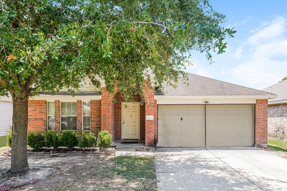 Foto principal - 710 Danbury Park Ln