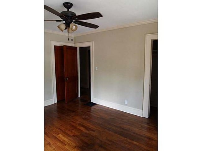 Owner suite with full bath (shower) and his and her closet. - 1733 Melrose Dr SW