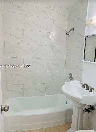 Foto del edificio - 691 NE 86th St