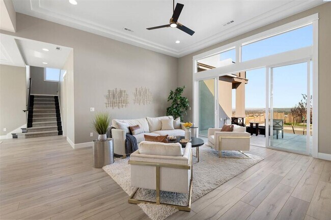 Building Photo - LIVE YOUR BEST LIFE!