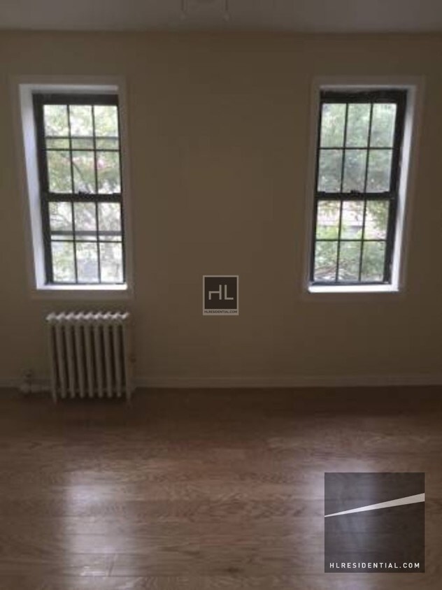 Building Photo - 896 Flushing Ave