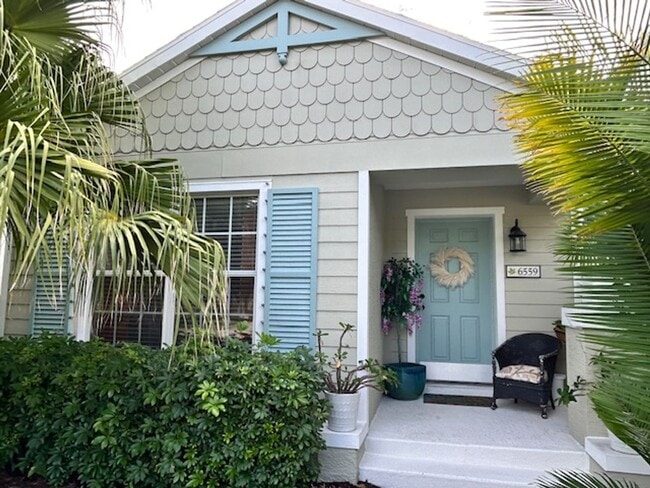 2/2 UNFURNISHED - ADORABLE BUNGALOW- WITH ... - 2/2 UNFURNISHED - ADORABLE BUNGALOW- WITH ... House