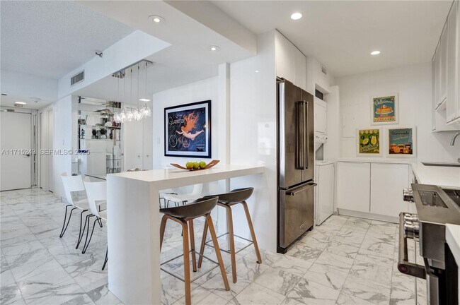 Foto del edificio - 19707 Turnberry Way