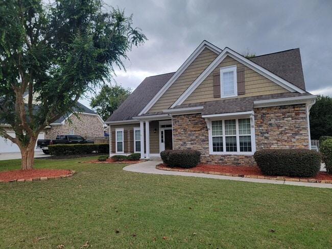 Building Photo - 627 Burgamy Pass